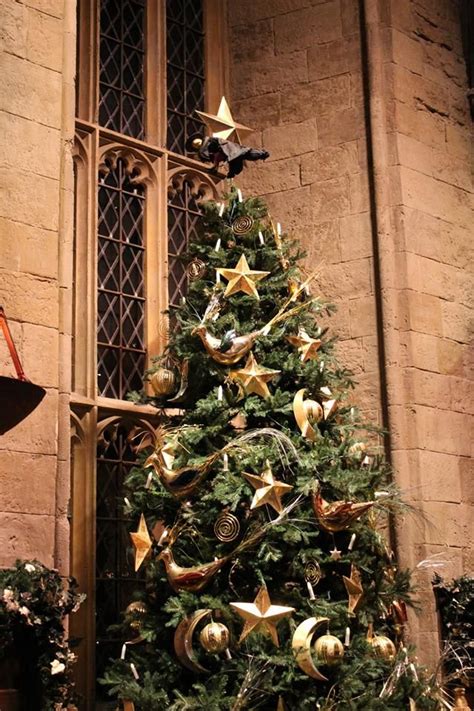 Hogwarts at Christmas | Hogwarts christmas, Victorian christmas tree ...