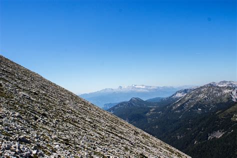 mountains, Landscape, Clear sky Wallpapers HD / Desktop and Mobile Backgrounds