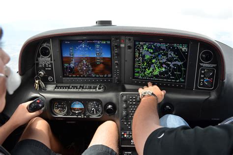 15 Advantages Of Flying A Glass Cockpit | Boldmethod