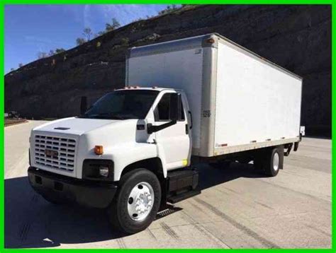 GMC C7500 24Ft Box Truck With Liftgate (2007) : Van / Box Trucks