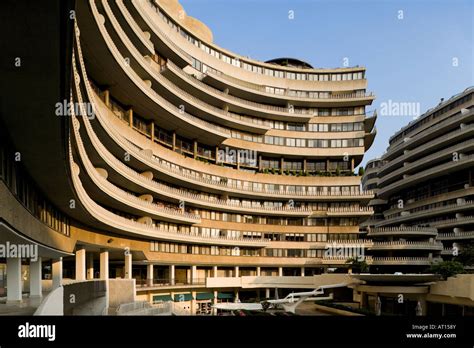 Watergate office complex hi-res stock photography and images - Alamy