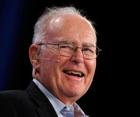 Gordon Moore Biography - Childhood, Life Achievements & Timeline