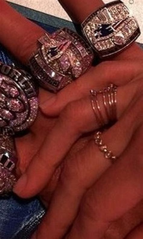 Tom Brady posts photo wearing all four Super Bowl rings | FOX Sports