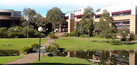 University of Wollongong Australia (UOW) - Shoalhaven Campus - Study ...