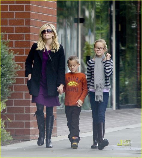 Reese Witherspoon & Family: Sunday Funday! - Reese Witherspoon Photo (17175107) - Fanpop