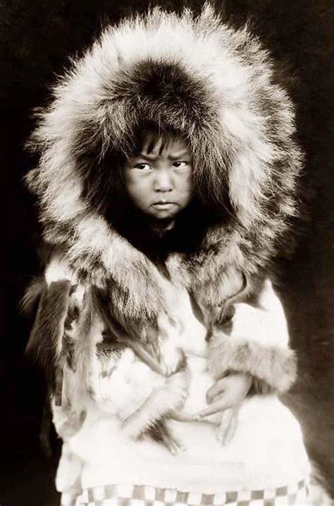 Amazing Vintage Photographs Capture Everyday Life of Eskimo People From the Early 20th Century ...