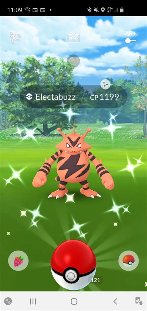 Shiny Electabuzz Pokémon | Pokemon logo, Pokemon, Pokemon go