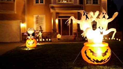 How canada celebrate halloween | gail's blog