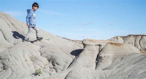 A Guide to Dinosaur Provincial Park's Hiking Trails & Tours | Spiritual Travels