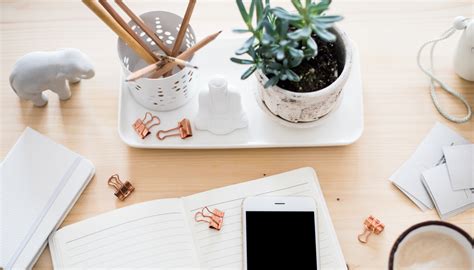 Home Office Essentials: 18 Essentials for the Perfect Home Office Space