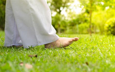 Walking Meditation - a great tip for de-stressing this weekend - DEEP