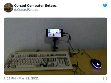 Cursed Computer Setups (29 pics)