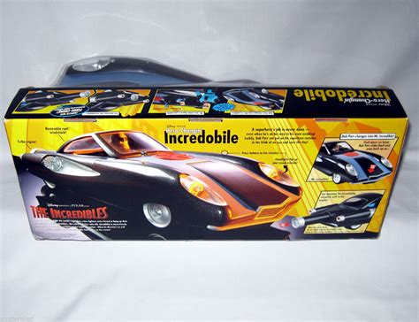 Disney The Incredibles Car Hero-Changin’ INCREDOBILE Toy Figure - MR INCREDIBLE | #1721271080