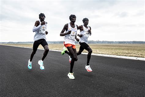 Eliud Kipchoge : Eliud Kipchoge Stock Fotos Und Bilder Getty Images - He's not only an olympic ...