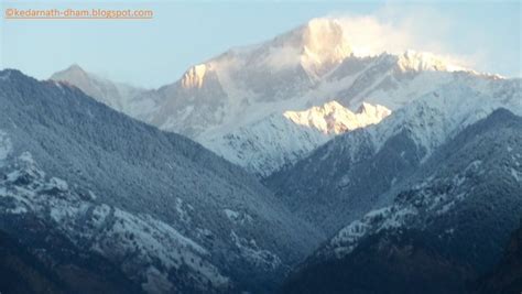 Kedarnath Dham: SNOWFALL IN KEDARNATH VALLEY