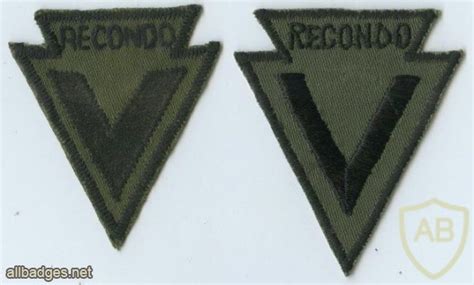 All Badges site for collectors of badges and insignia - Viewing Badge MACV Recondo School ...