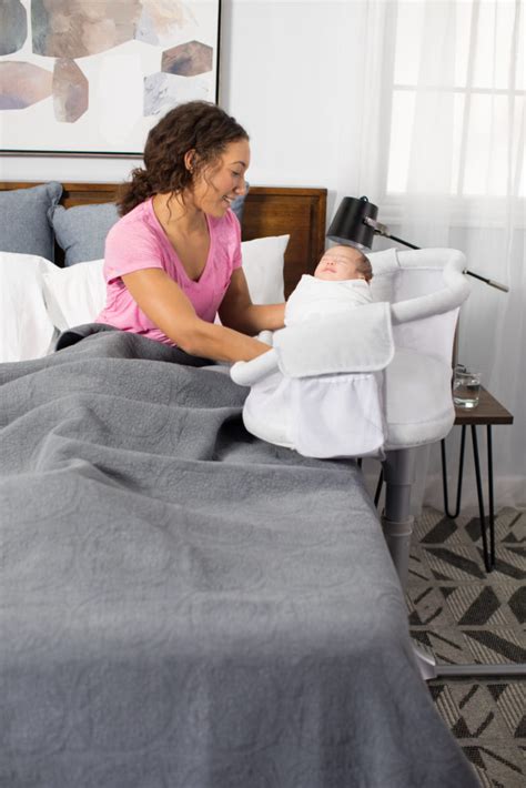 HALO Bassinest Review: What You Should Know About this Co-Sleeper