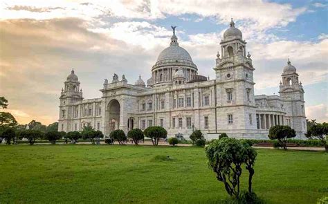 20 Best Tourist Places To Visit in Kolkata in 2024