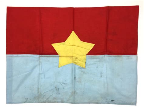 Battlefront Collectibles - Vietnam War - North Vietnamese Battle Flag - SOLD