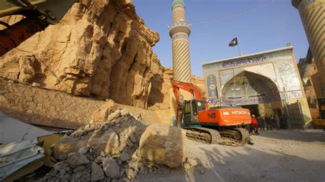 Seven dead from landslide near shrine in Karbala