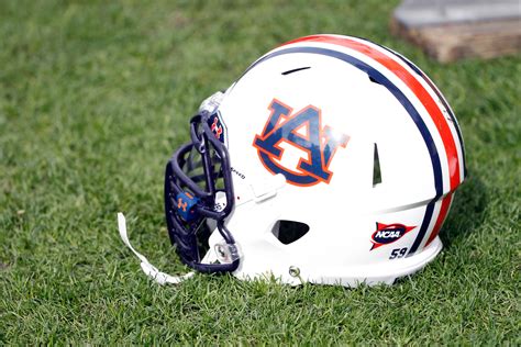 Ranking the SEC football helmets from worst to first