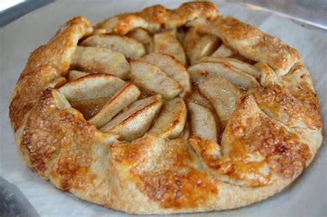 Apple Crostata with Cheddar Cheese Crust | Cooking Mamas