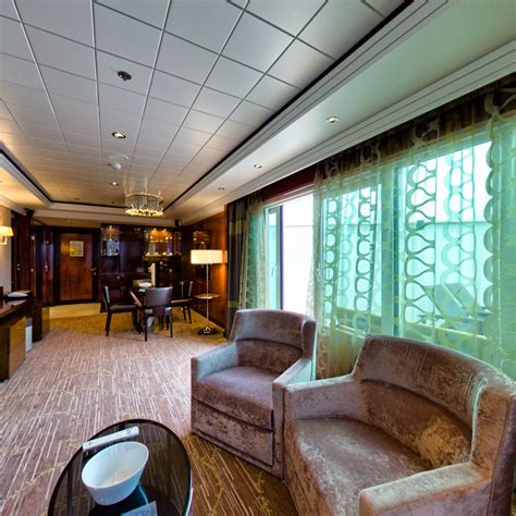 The Haven Deluxe Owner's Suite on Norwegian Jade Ship - Cruise Critic