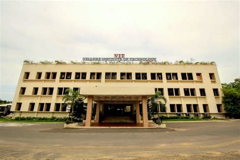 VIT University, Bhopal: Admission 2021, Courses, Fee, Cutoff, Ranking ...