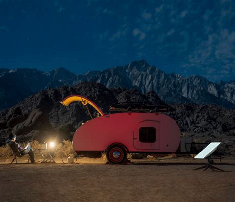 Starlink in-motion RV broadband puts more digital into nomadism