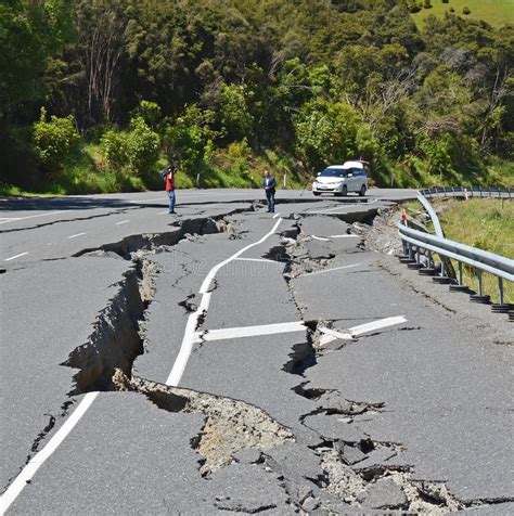 Intrepid TV Reporters Brave Earthquake Damaged Road, New Zealand ...