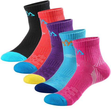 innotree Women's Hiking Socks, 5 Pairs Wicking Cushioned Crew Socks ...