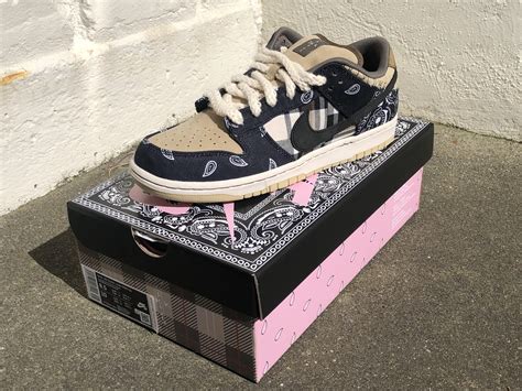 Travis Scott SB Dunk Low : Sneakers