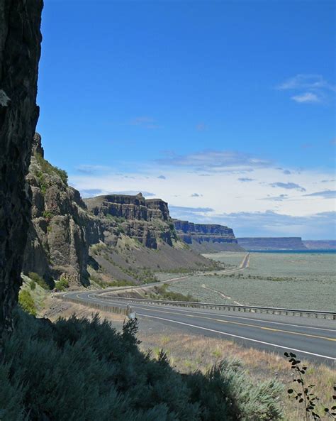 Grand Coulee - Wikipedia, the free encyclopedia | Washington state hikes, Grand coulee dam ...