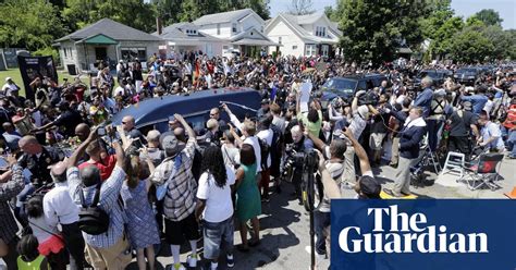 Muhammad Ali's funeral procession – in pictures | US news | The Guardian