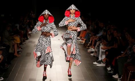 FRONT ROW: NY Fashion Week | Ny fashion, Spring summer 2018, Desigual