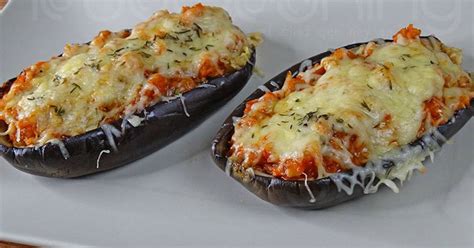 Berenjenas rellenas de atún gratinadas con queso en microondas | Cocina ...