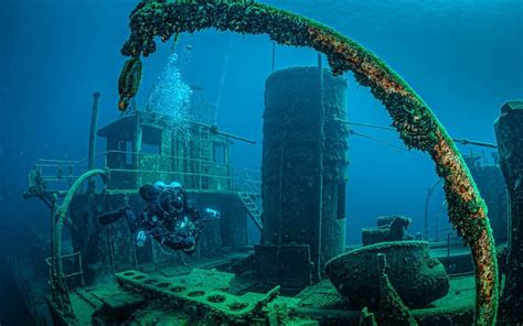 Graveyard of the Great Lakes: Tobermory’s Shipwrecks | Luxe Beat Magazine