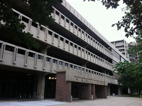 Why Does UIC Have So Much Brutalist Architecture? - Chicago Detours