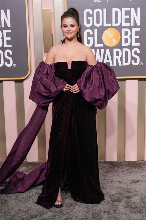 Selena Gomez – Golden Globe Awards 2023 • CelebMafia