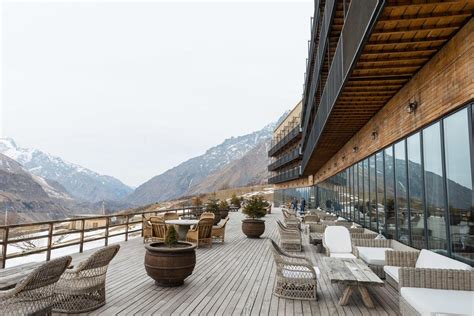 Rooms Hotel Kazbegi - Tour Guide Georgia