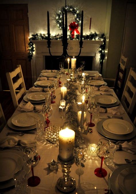 Table Setting For Christmas Eve Dinner - Table Decoration