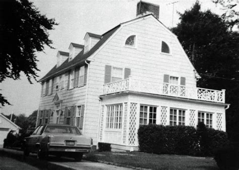 Amityville murders house photos