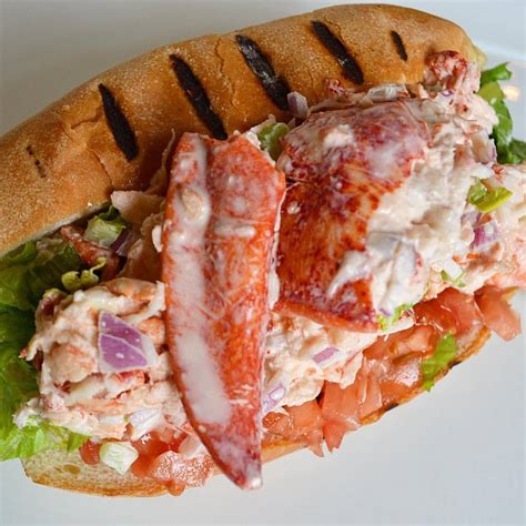 POLL: Who Serves Up Your Favorite Lobster Roll in Newport, RI - What's Up Newp