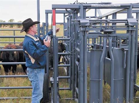 Rawhide Portable Corral - Wheel Corral - Self Contained One Person ...