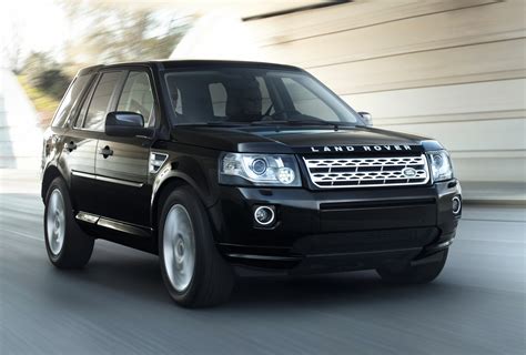 2010 Land Rover LR2 - Information and photos - MOMENTcar