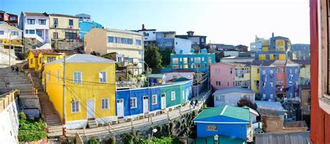 Best Hostels for Solo Travellers, Couples, & Groups in Valparaiso ...