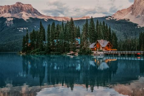 Venue of the Year 2022 Emerald Lake Lodge | Blush Magazine