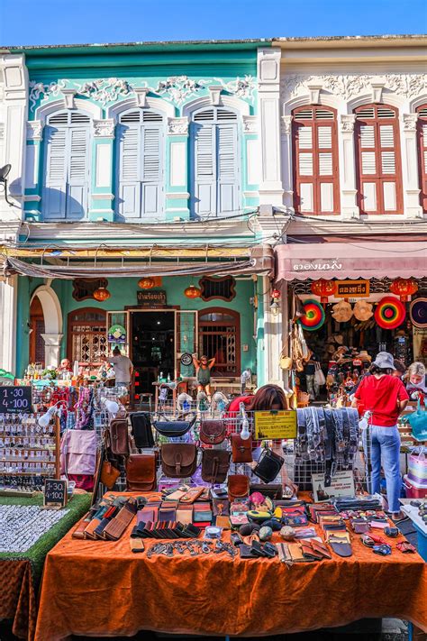 Sunday Night Market in Phuket: Fun Guide to the Walking Street