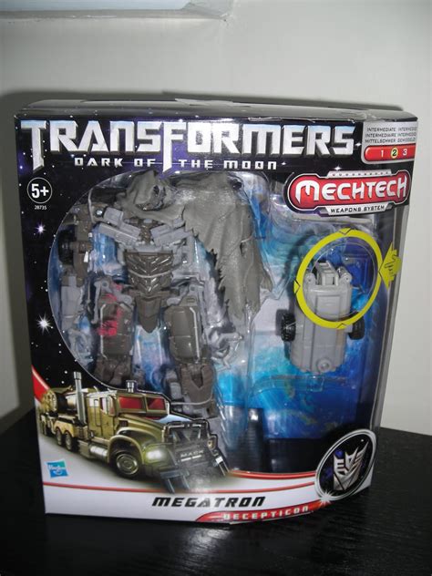 My Shiny Toy Robots: Toybox REVIEW: Transformers Dark of the Moon ...