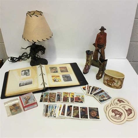 ASSORTMENT OF COLLECTIBLE COWBOY ITEMS